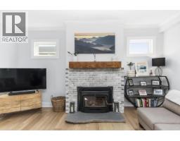 38054 Fifth Avenue, Squamish, BC V8B0B6 Photo 7