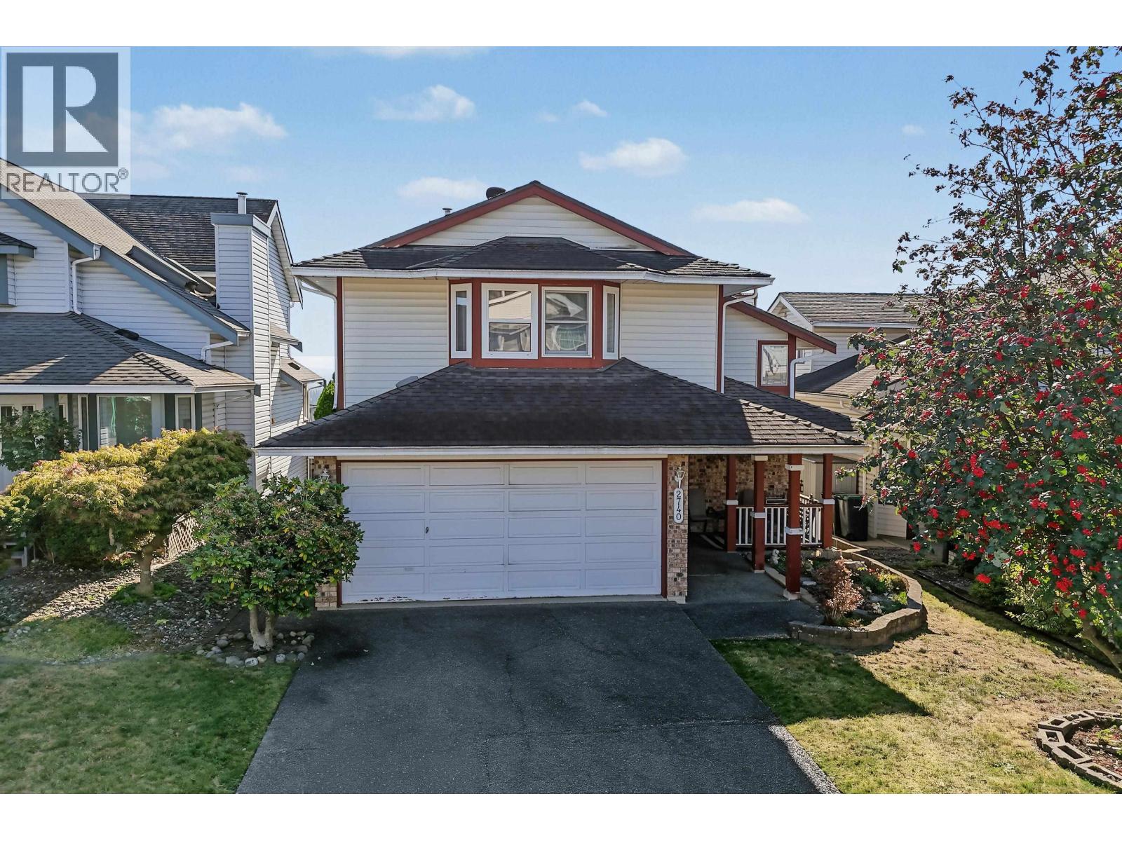 2740 WESTLAKE DRIVE