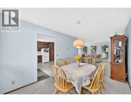 2pc Bathroom - 11 Rundlemere Place Ne, Calgary, AB T1Y3K4 Photo 10