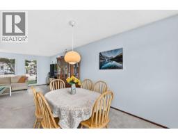 4pc Bathroom - 11 Rundlemere Place Ne, Calgary, AB T1Y3K4 Photo 9