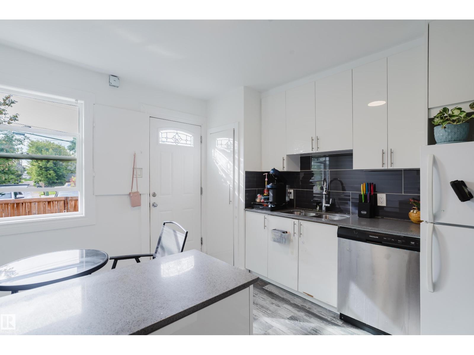 11134 11138 116 ST NW - Image 29