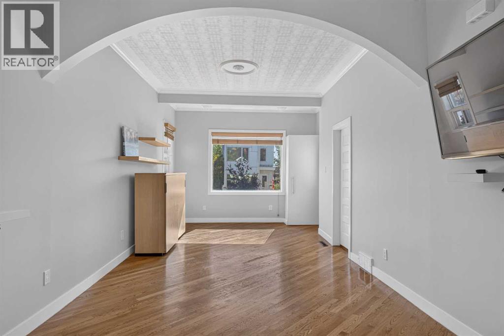 1040 19 Avenue SE - photo 10