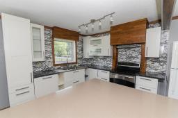 135 8th Street Nw, Carman, MB R0G0J0 Photo 16