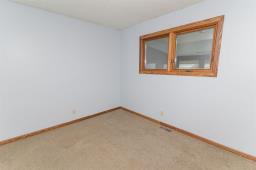 135 8th Street Nw, Carman, MB R0G0J0 Photo 25