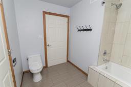 135 8th Street Nw, Carman, MB R0G0J0 Photo 27