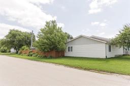 135 8th Street Nw, Carman, MB R0G0J0 Photo 33