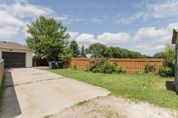 135 8th Street Nw, Carman, MB R0G0J0 Photo 35