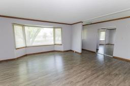 135 8th Street Nw, Carman, MB R0G0J0 Photo 8