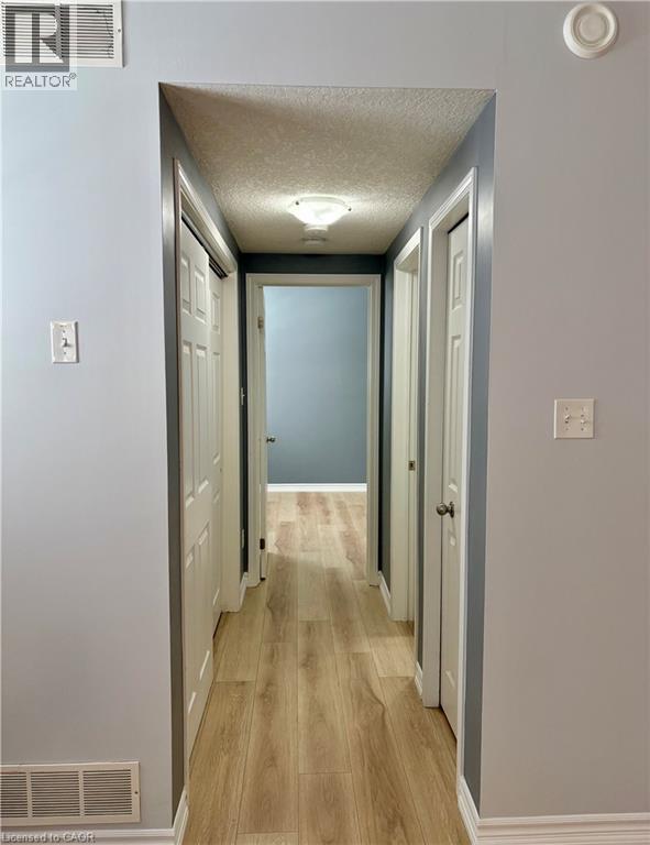 50 HOWE Drive Unit# 8C, Kitchener — photo 10