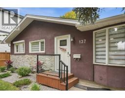 137 Lissington Drive SW - photo 2