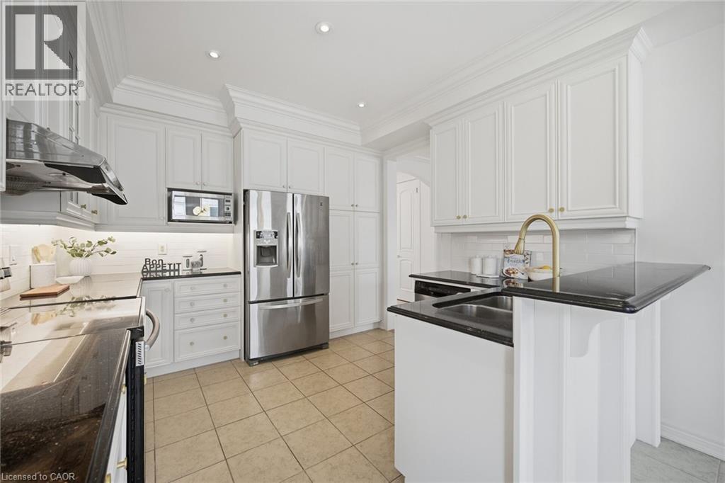 Photo of 8 FARMHOUSE Crescent