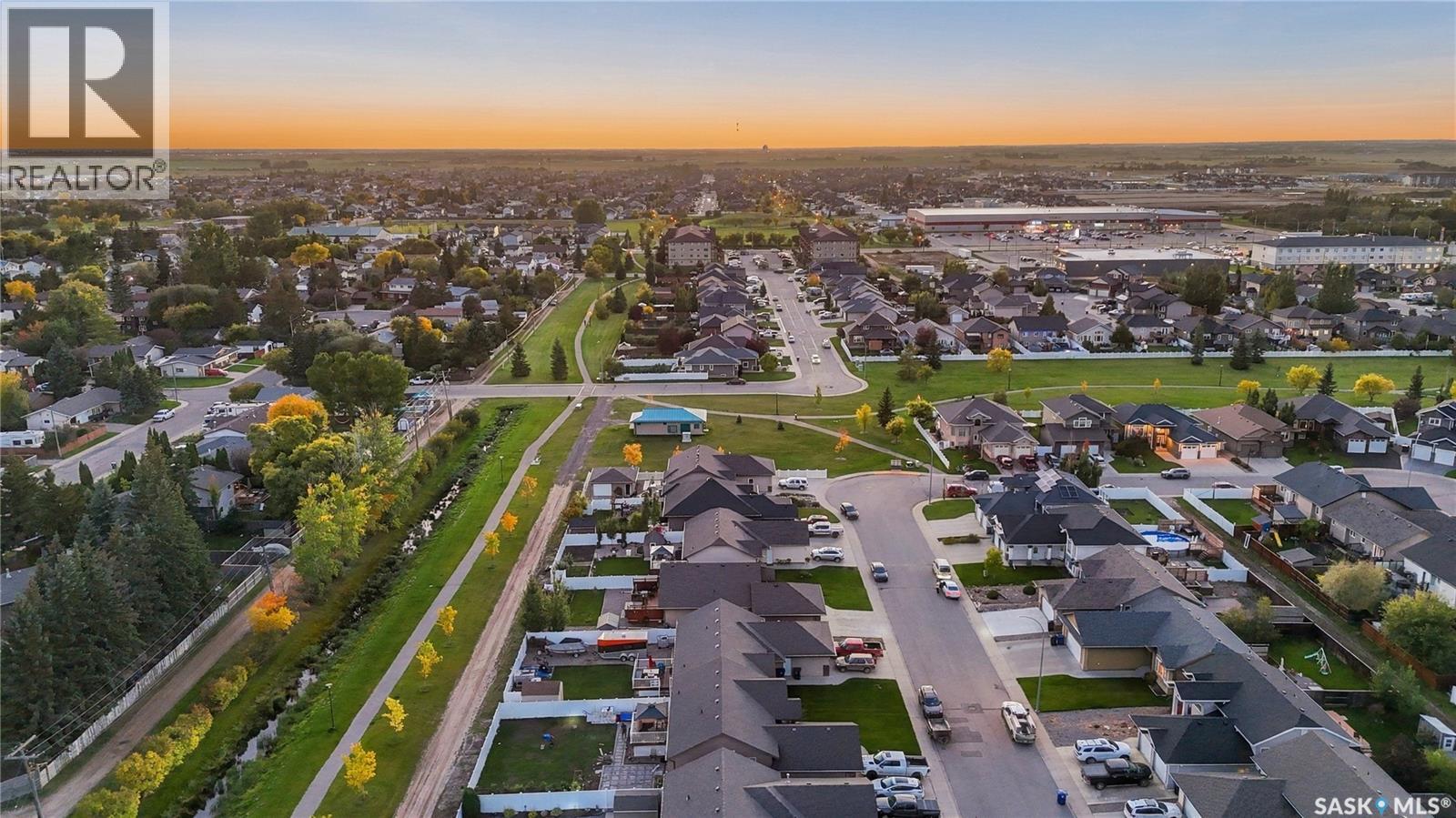 307 Faldo CRESCENT - 66