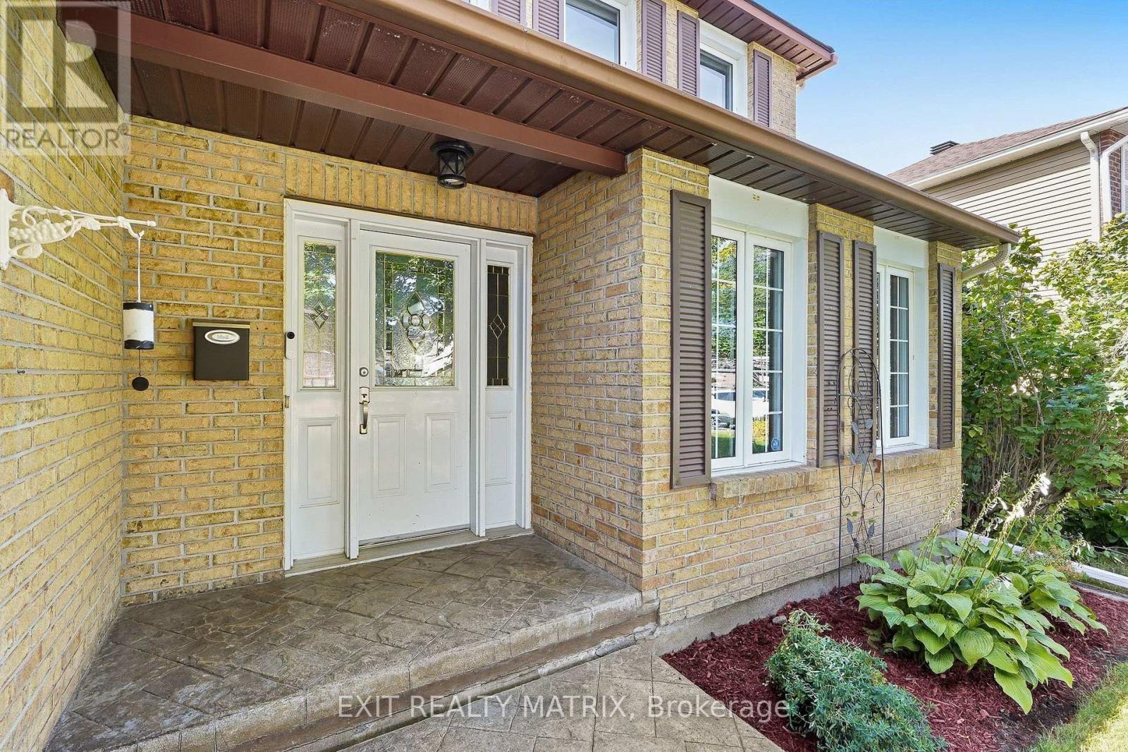 1886 CHAINE COURT, Ottawa — photo 3