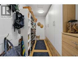 2pc Ensuite bath - 5147 Lakeshore Road, Kelowna, BC V1W4J1 Photo 6