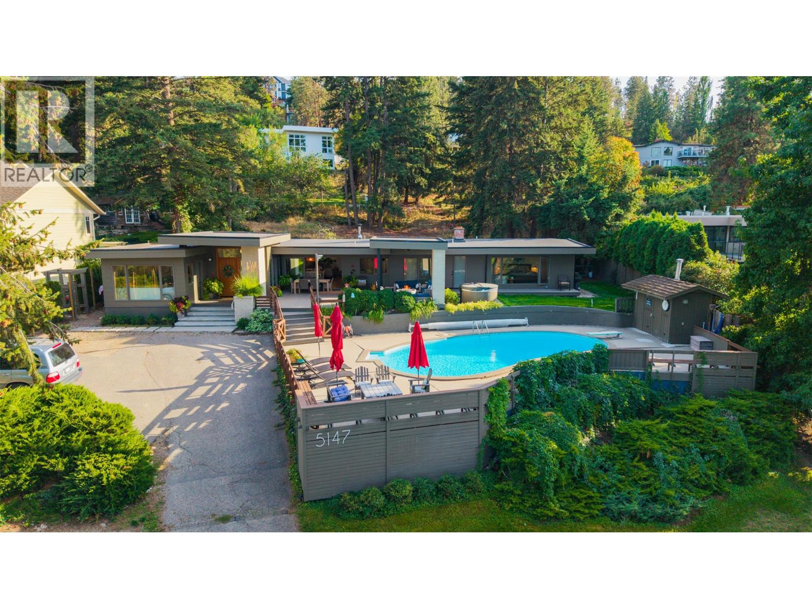 Property for sale at 5147 Lakeshore Road