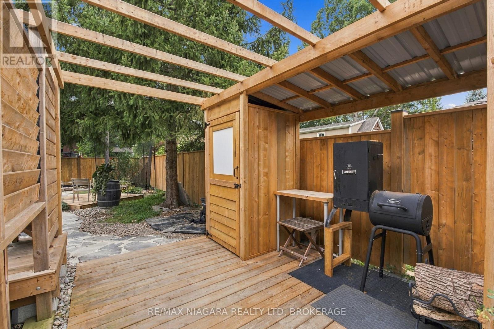 8 DIXIE AVENUE - Image 36