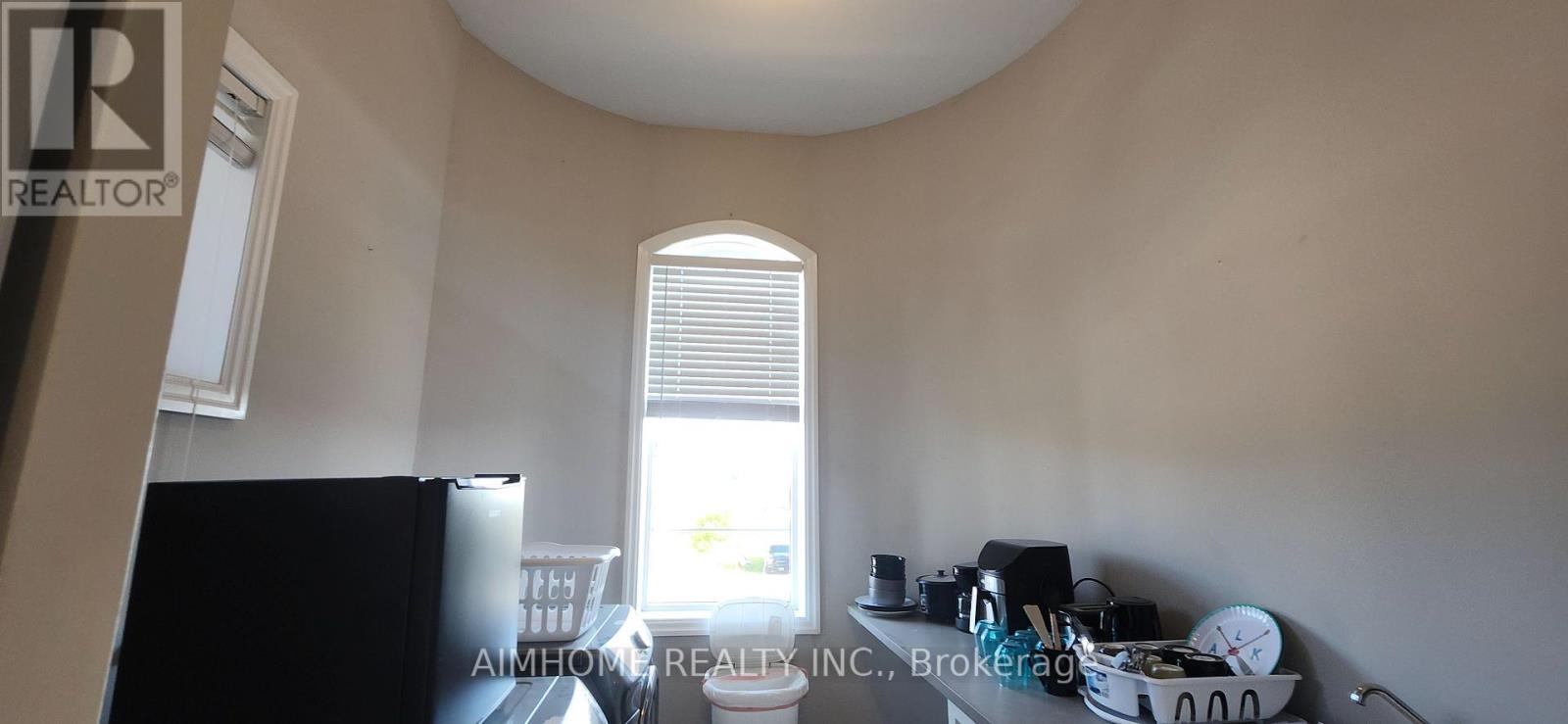 58 MAJOR CRESCENT, Aurora — photo 8