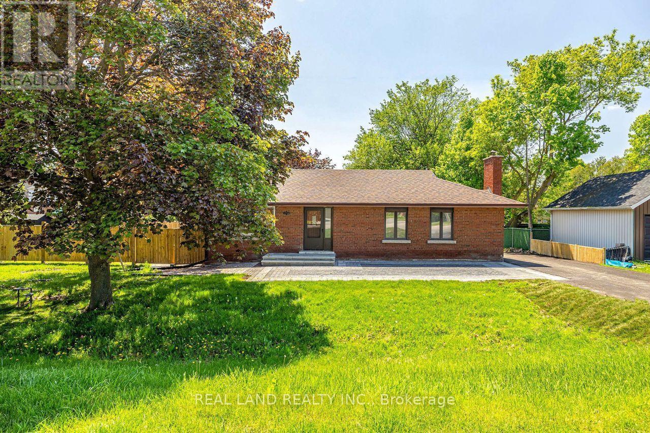 1753 MT ALBERT ROAD, East Gwillimbury (Sharon) — photo 2