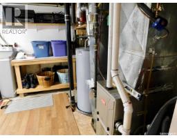 27 Kasper Crescent, Assiniboia, SK S0H0B0 Photo 34