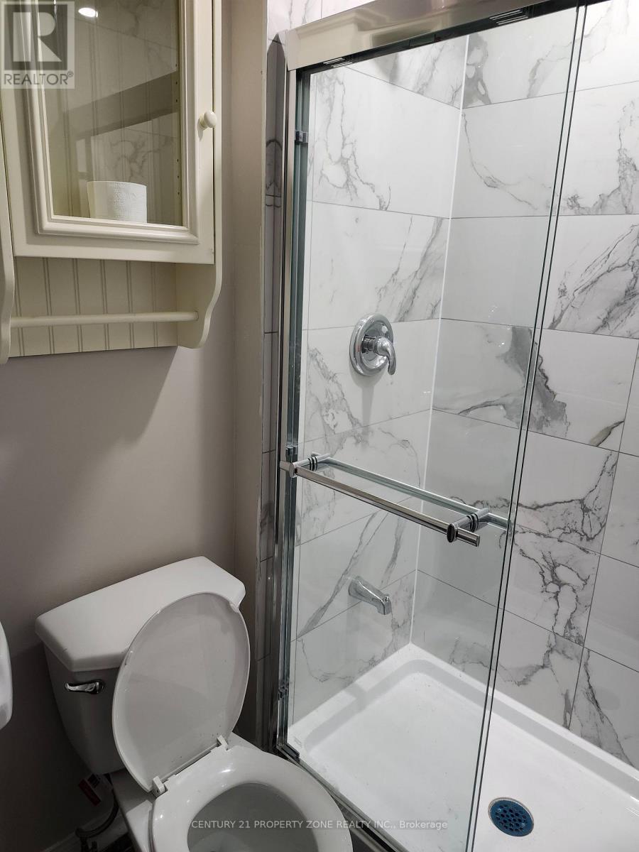 MAIN - 700 PETER ROBERTSON BOULEVARD, Brampton (Sandringham-Wellington) — photo 5