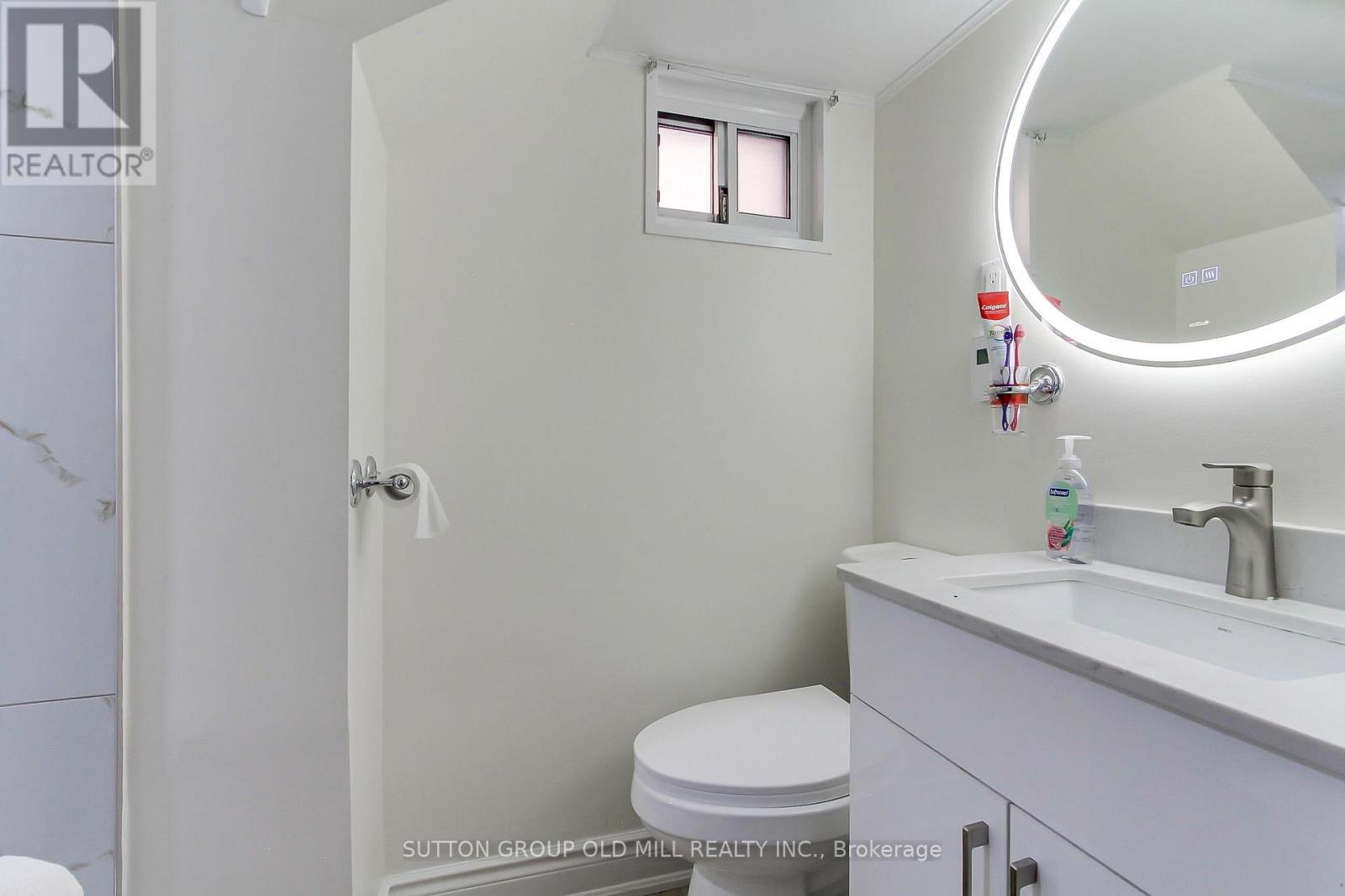 8 LOCKHEED BOULEVARD - Image 36