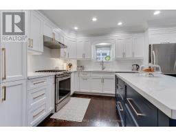Great room - 8 Lockheed Boulevard, Toronto, ON M9P2H6 Photo 11