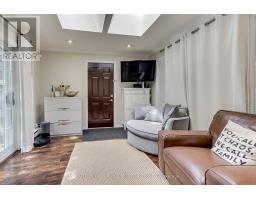 8 Lockheed Boulevard, Toronto, ON M9P2H6 Photo 16