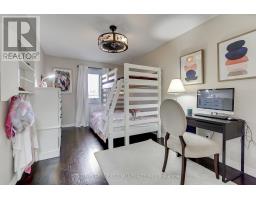 8 Lockheed Boulevard, Toronto, ON M9P2H6 Photo 27