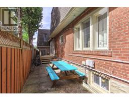 8 Lockheed Boulevard, Toronto, ON M9P2H6 Photo 43
