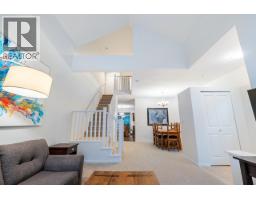 30 Hawthorn Drive, Port Moody, BC V3H0A4 Photo 6