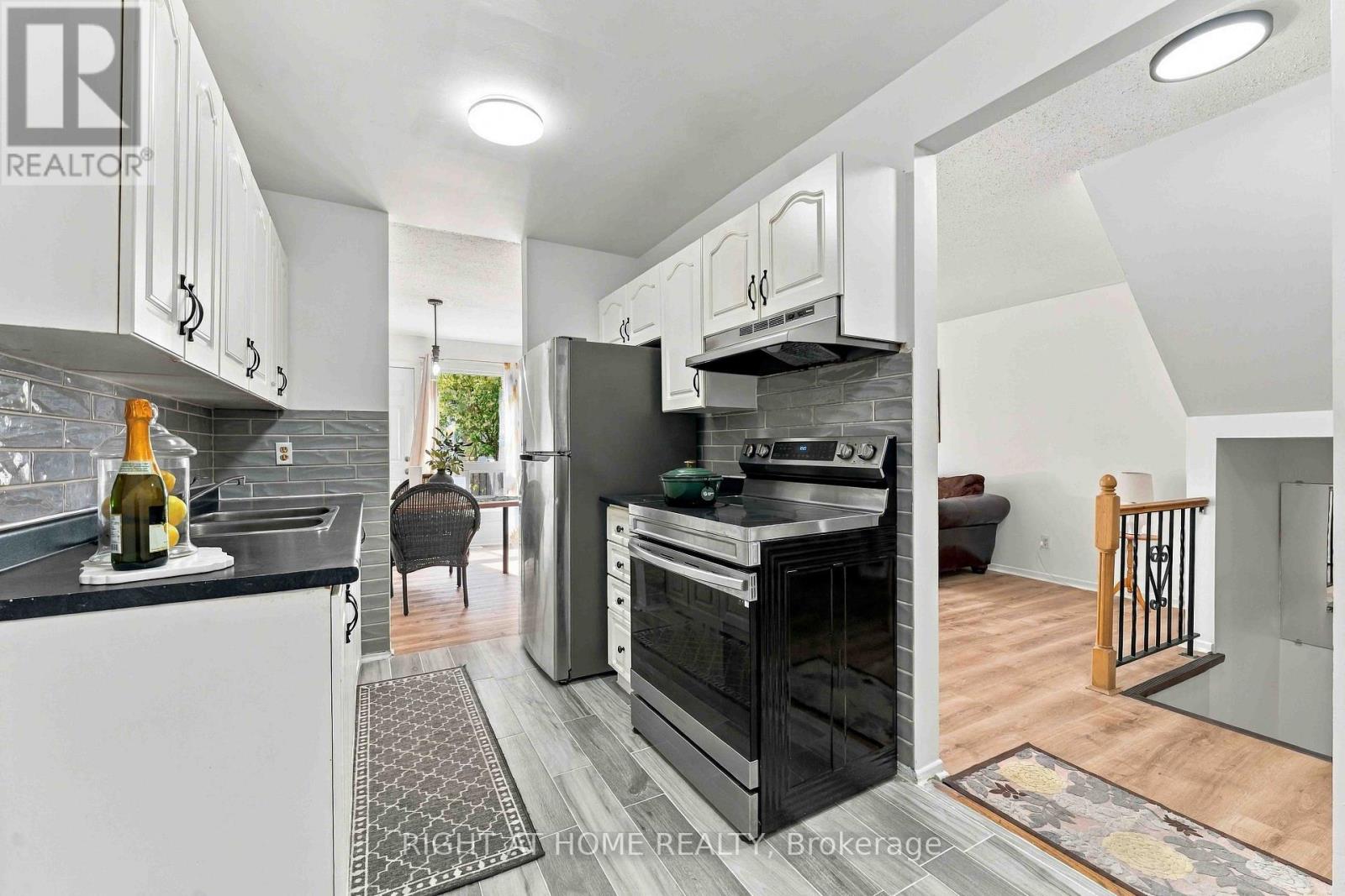 207 - 980 GULF PLACE, Ottawa — photo 12