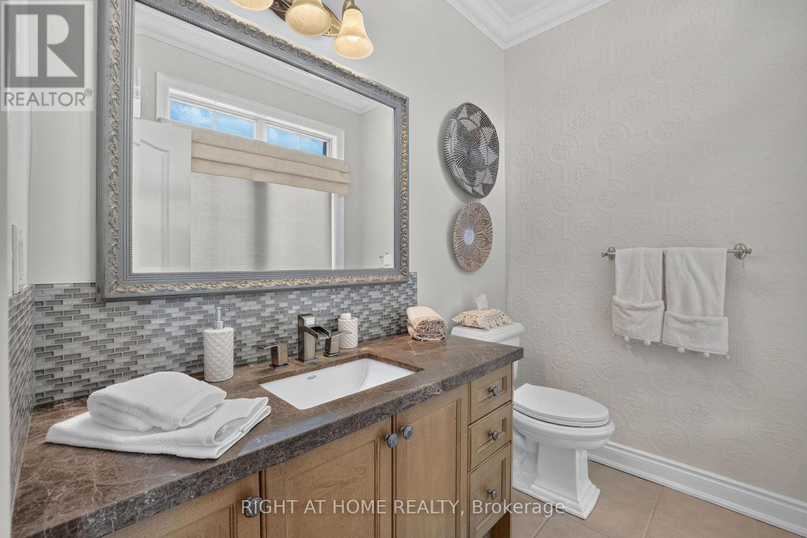 66 SANREMO COURT, Vaughan (West Woodbridge) — photo 4