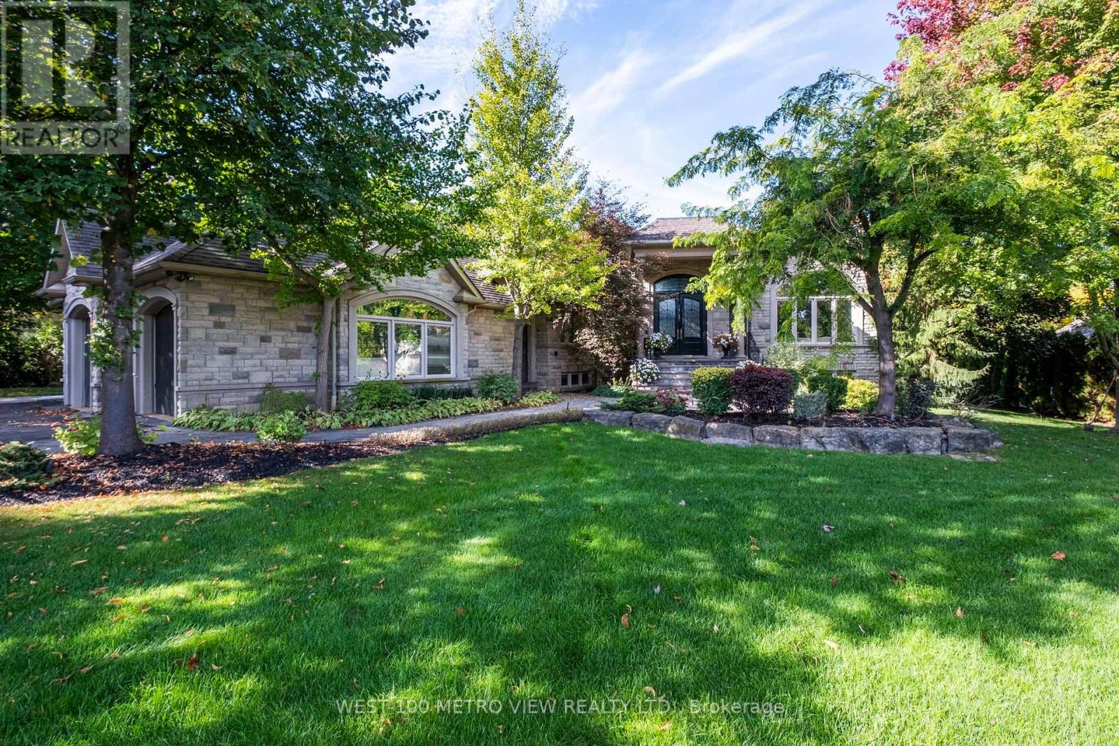 36 ABBRUZZE COURT, Vaughan (Kleinburg) — photo 4