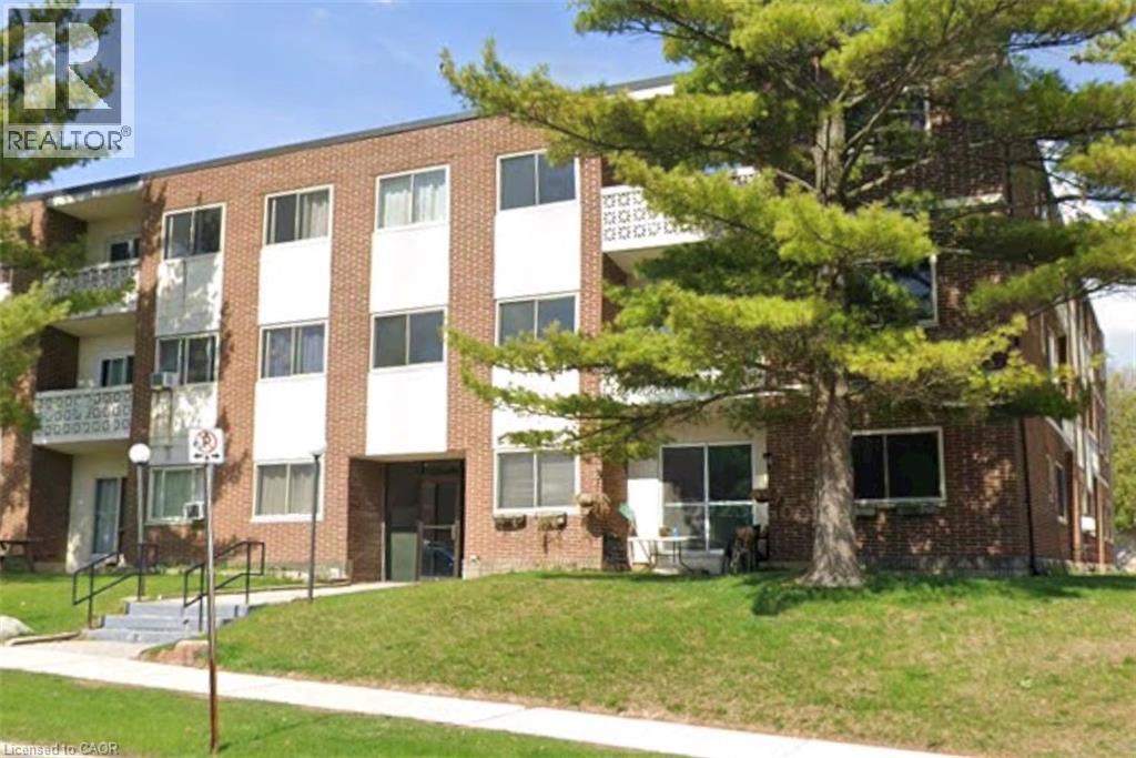 54 COUNTRY HILL Drive Unit# 103, Kitchener
