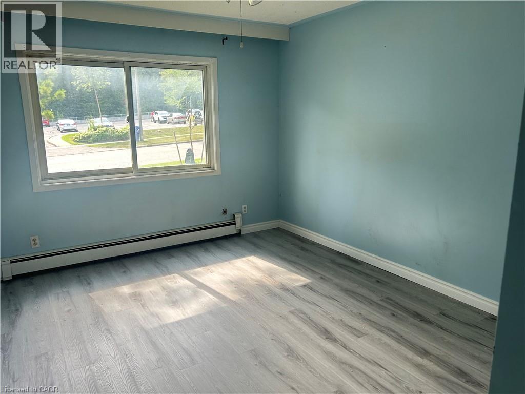 54 COUNTRY HILL Drive Unit# 103, Kitchener — photo 4