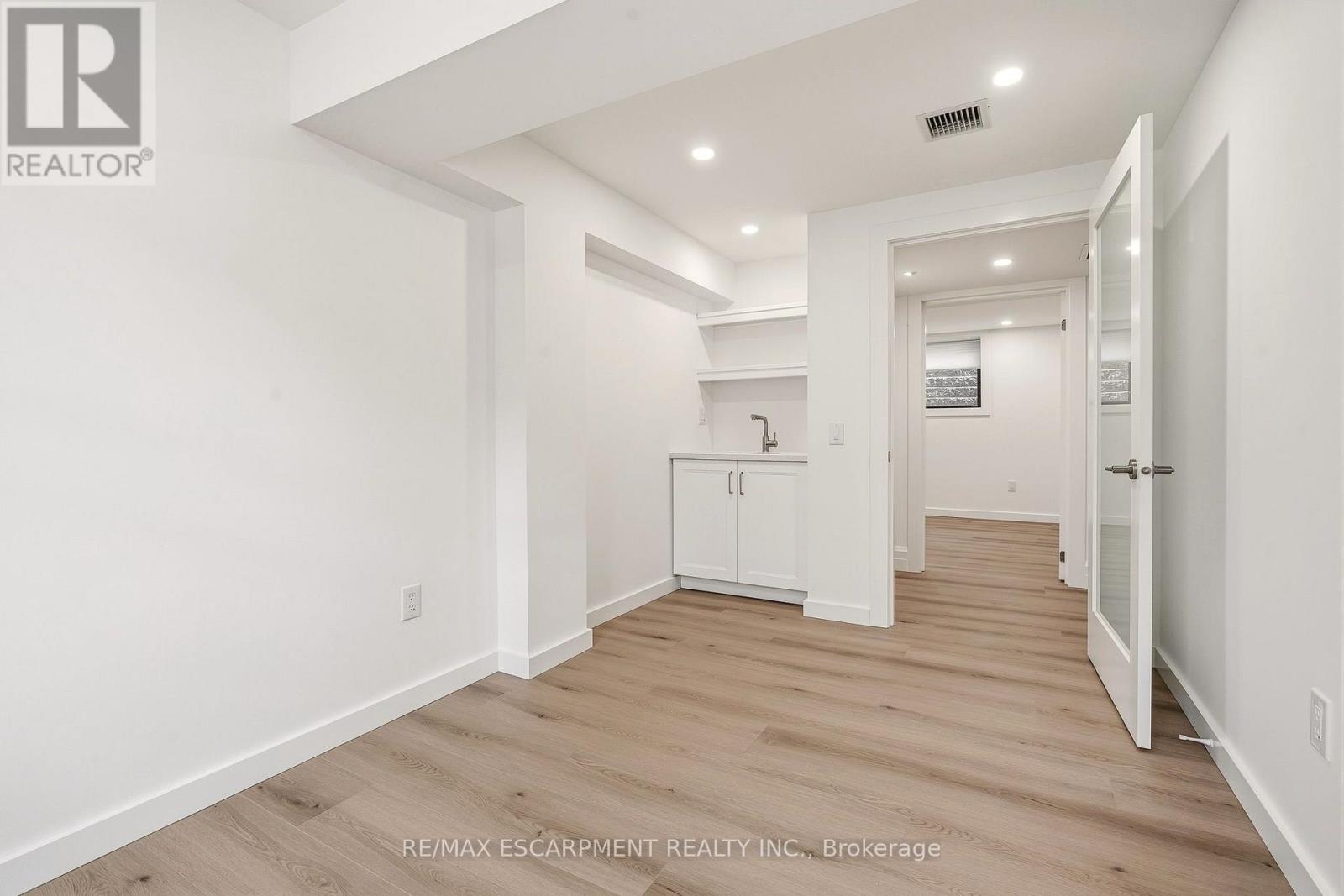 ROOM 3 - 326 WILSON STREET E, Hamilton (Ancaster) — photo 27