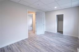 431 Manitoba Avenue, Winnipeg, MB R2W2G4 Photo 22