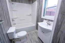 431 Manitoba Avenue, Winnipeg, MB R2W2G4 Photo 23