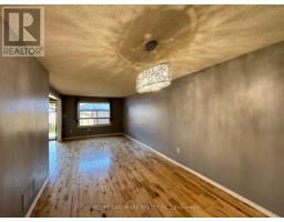 23 Wallace Drive, Barrie, ON L4N7E2 Photo 6