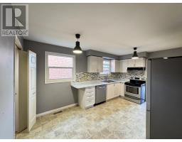 23 Wallace Drive, Barrie, ON L4N7E2 Photo 8