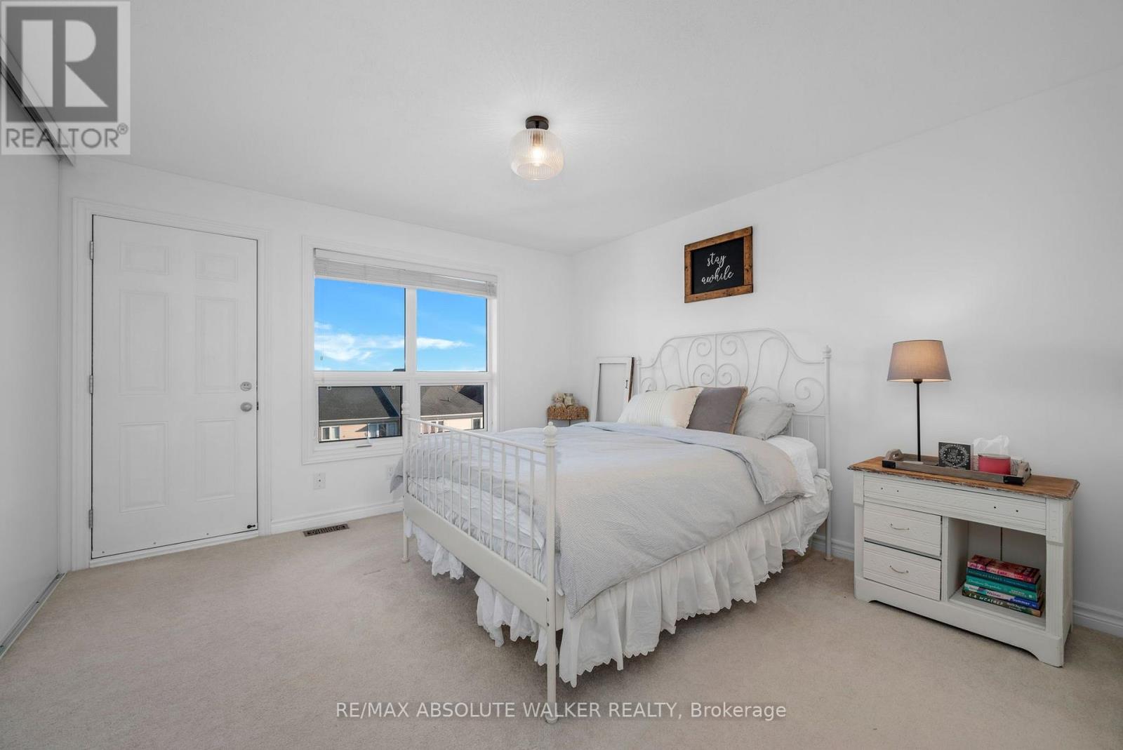 #32 633 LAKERIDGE DRIVE - Image 17