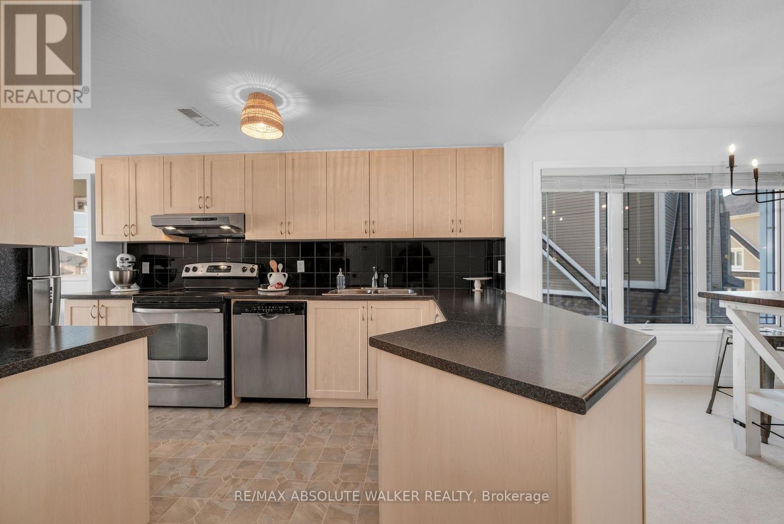 32 - 633 LAKERIDGE DRIVE, Ottawa — photo 8
