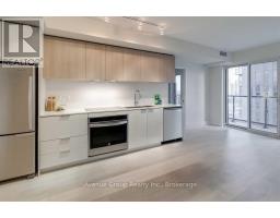 N1008 - 6 Sonic Way, Toronto, ON M3C0P1 Photo 9