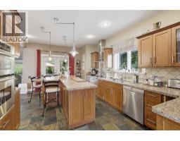 4pc Bathroom - 450 Azure Place, Kamloops, BC V2E2R2 Photo 11
