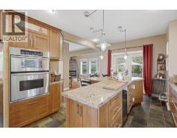 5pc Ensuite bath - 450 Azure Place, Kamloops, BC V2E2R2 Photo 13