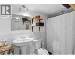 450 Azure Place, Kamloops, BC V2E2R2 Photo 31