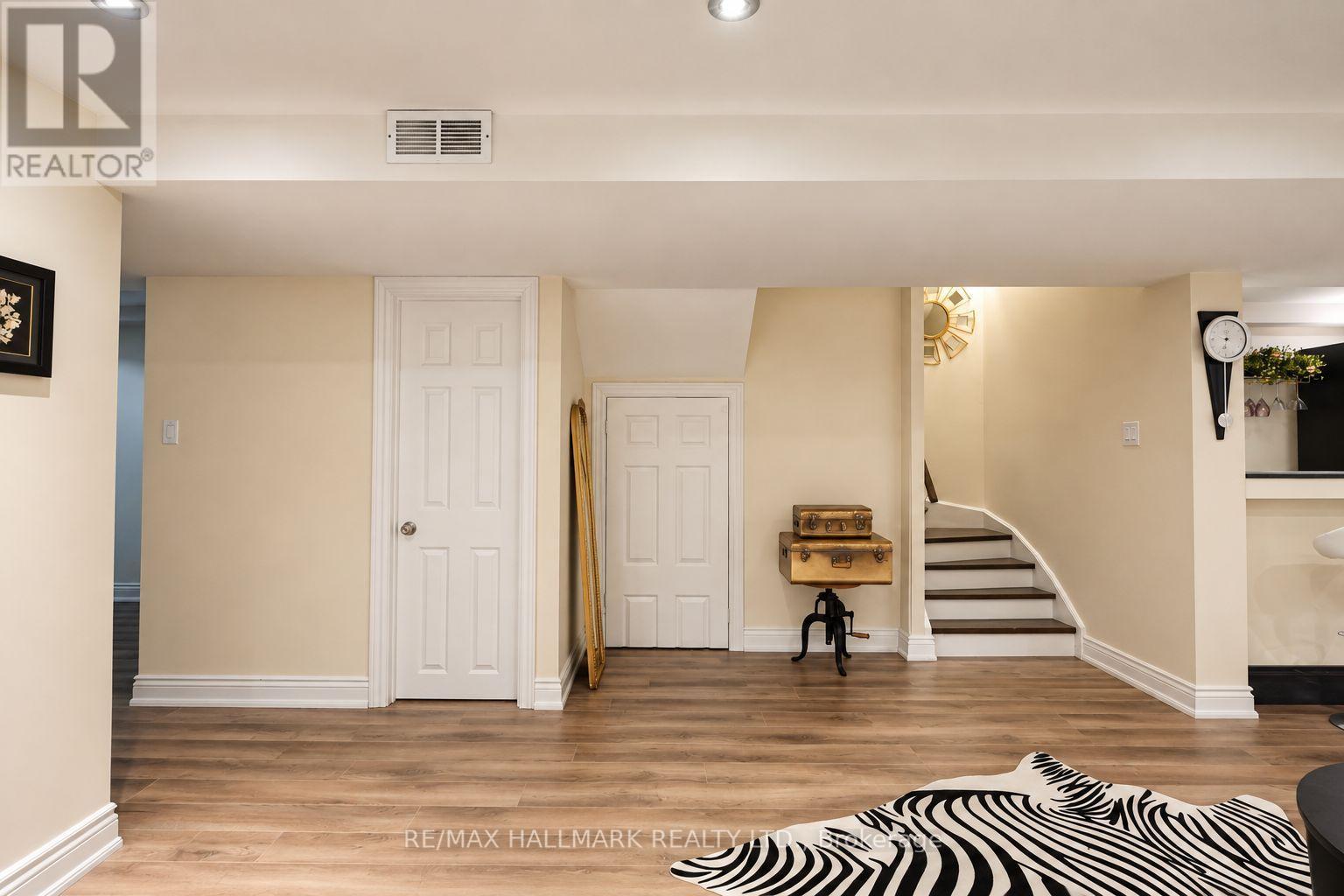 97 BENJAMIN HOOD CRESCENT - 30