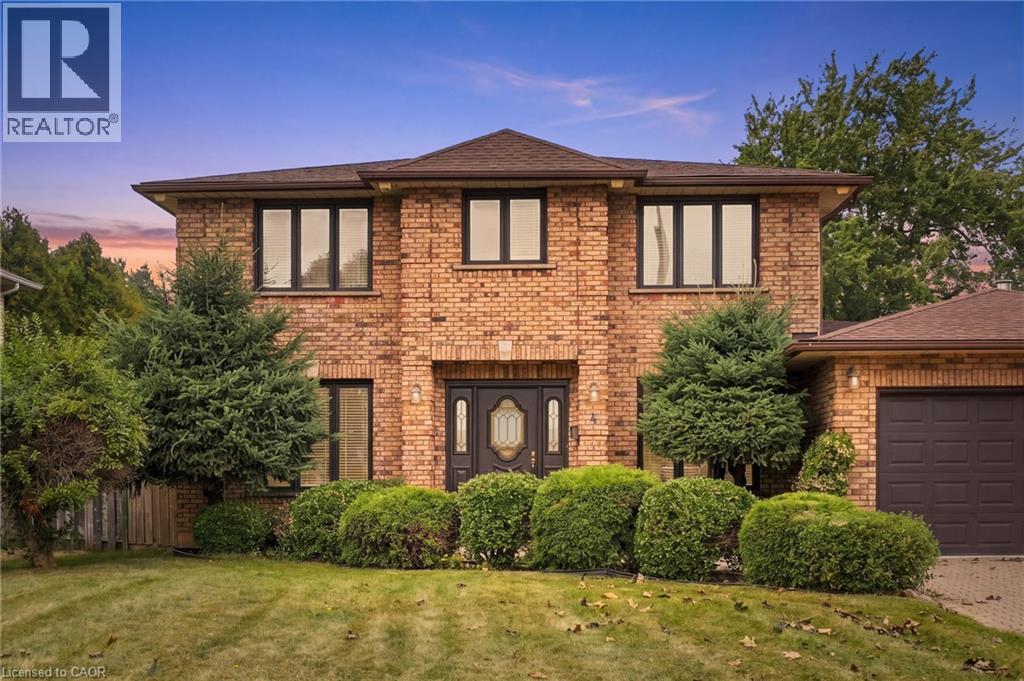 4 NELLIDA Crescent - 1