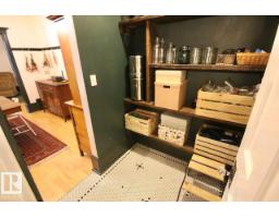 9330 107 Av Nw, Edmonton, AB T5H0T5 Photo 19