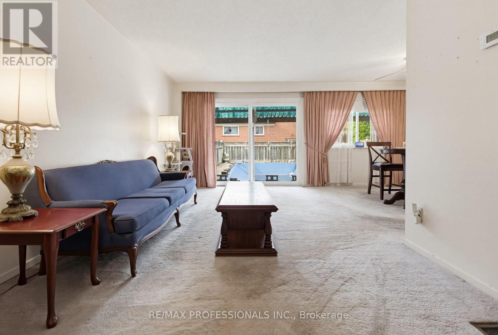 7540 DARCEL AVENUE, Mississauga (Malton) — photo 10